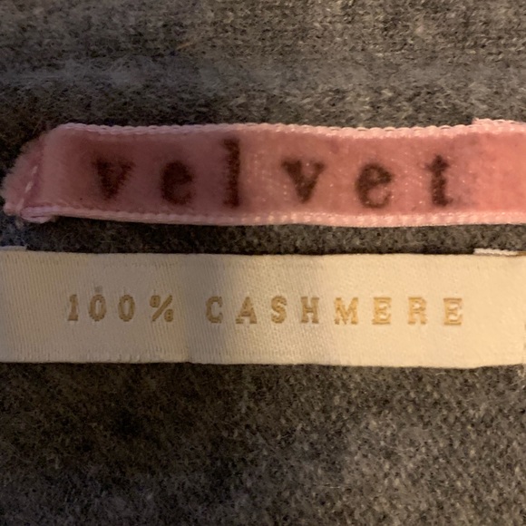100% Cashmere Sweater - Picture 2 of 3